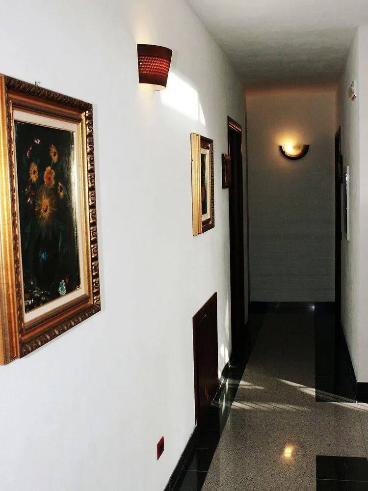 La Casa Rossa Country House Piazza Armerina 3*,  Italia
